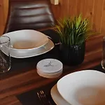Nature's Getaway 施皮茨